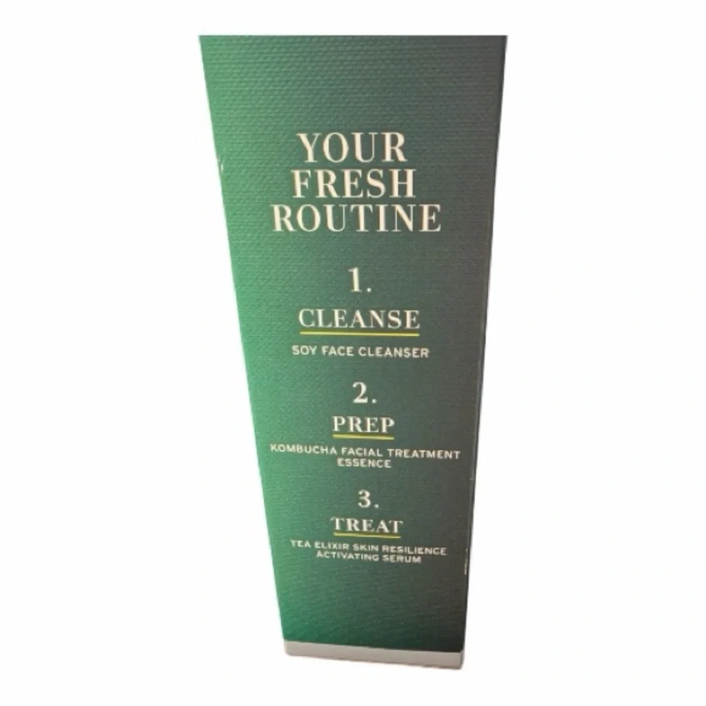 Fresh Skincare Set-Luminous, Resilient Skin Ritual
Sealed In Box - Picture 5 of 6